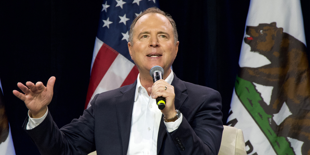 Senator Introduces Bill to Halt Trump’s Crypto Activity—But Voted to Allow It Last Week